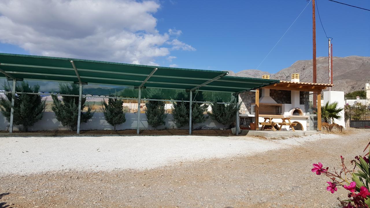 Kritamos Beach Apartments Frangokastello Exterior foto
